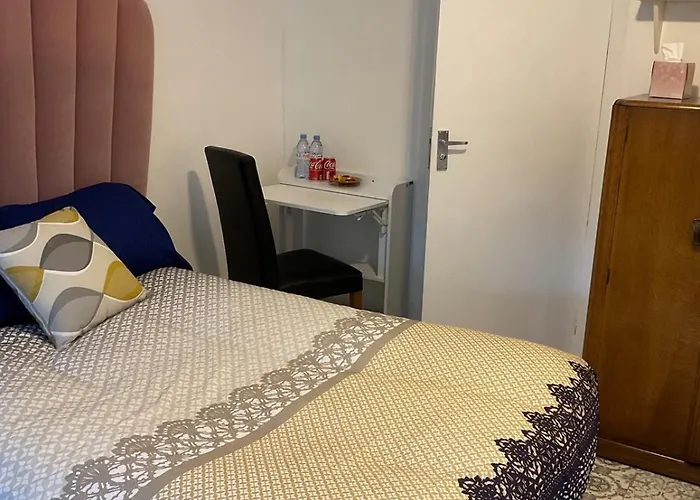 1 Cozy And Modern Studio Apartment In Central London